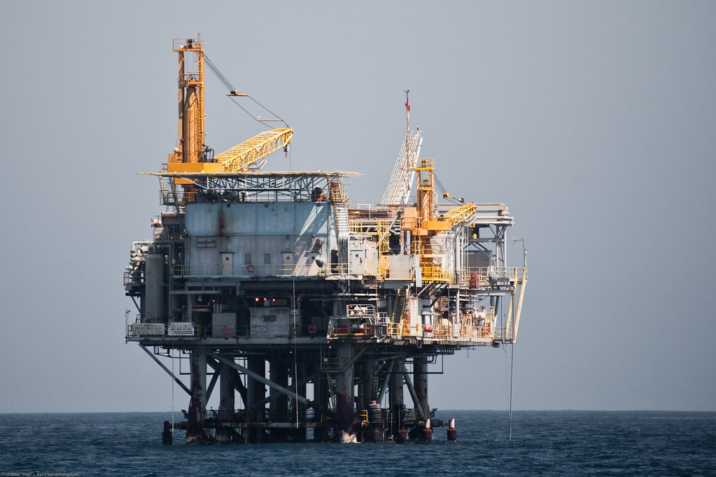 Should the U.S. expand offshore oil drilling?